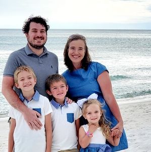 Meet your Posher, Laura